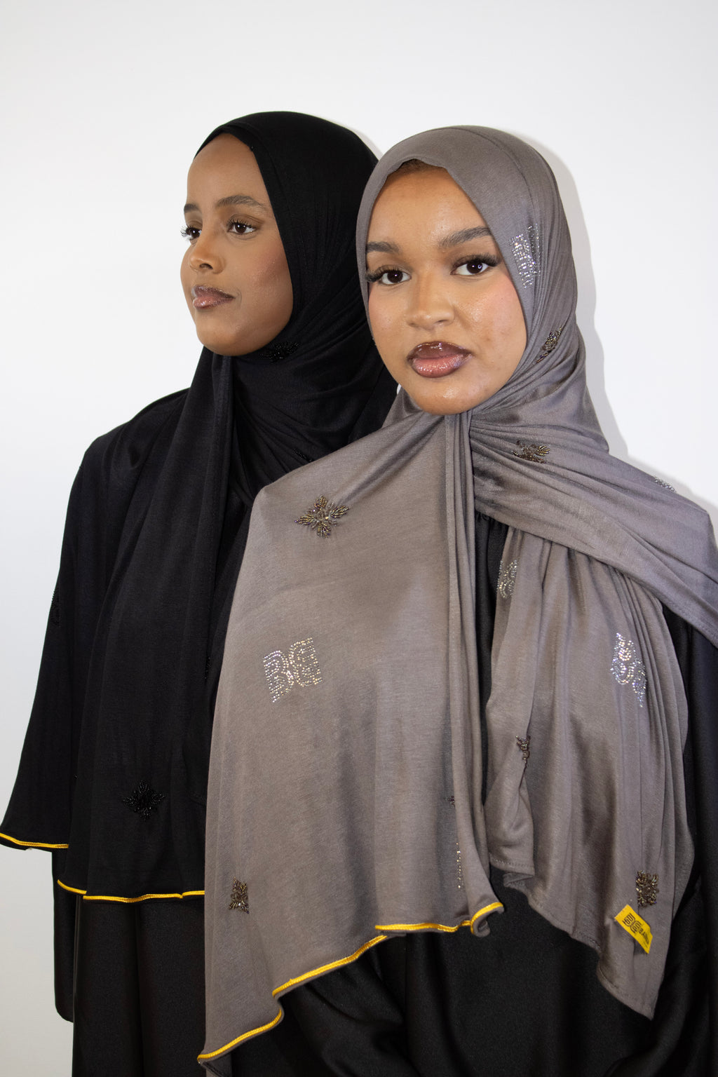 Barakka Diamond Dark Gray Scarf