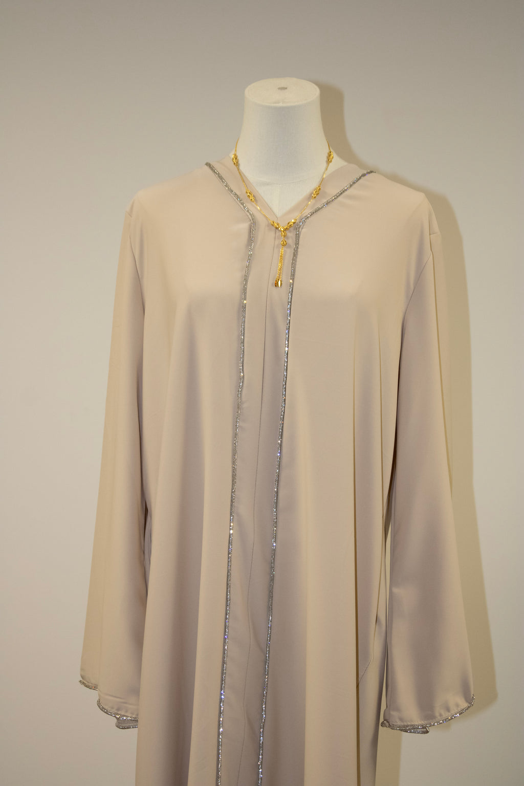 Light baige abaya lines