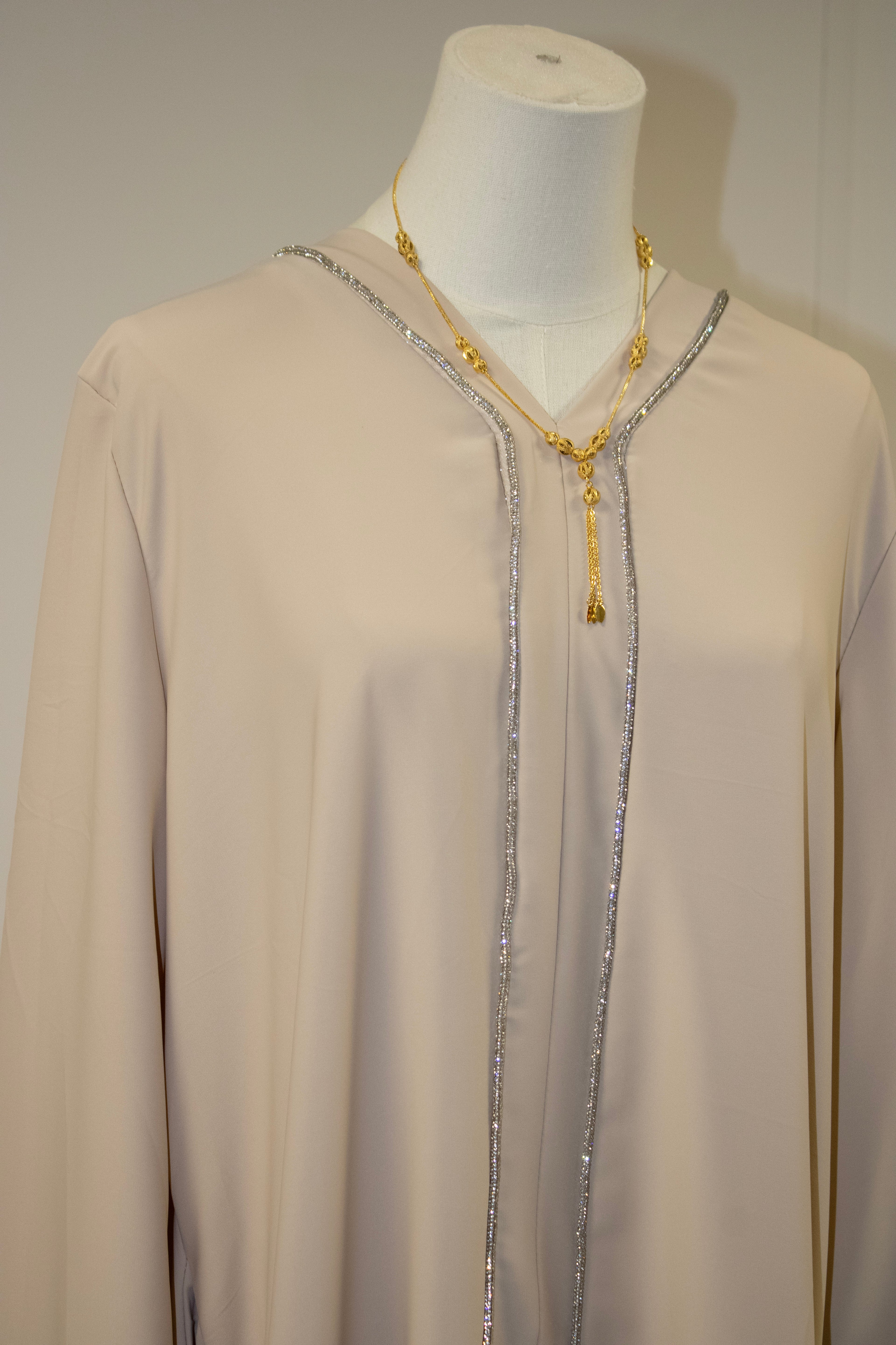 Light baige abaya lines