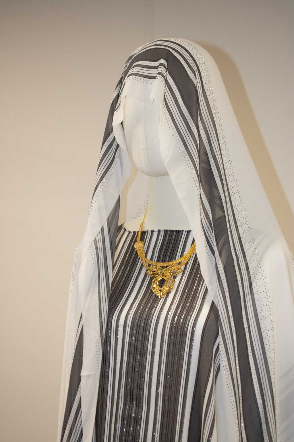 Dirac White Sett