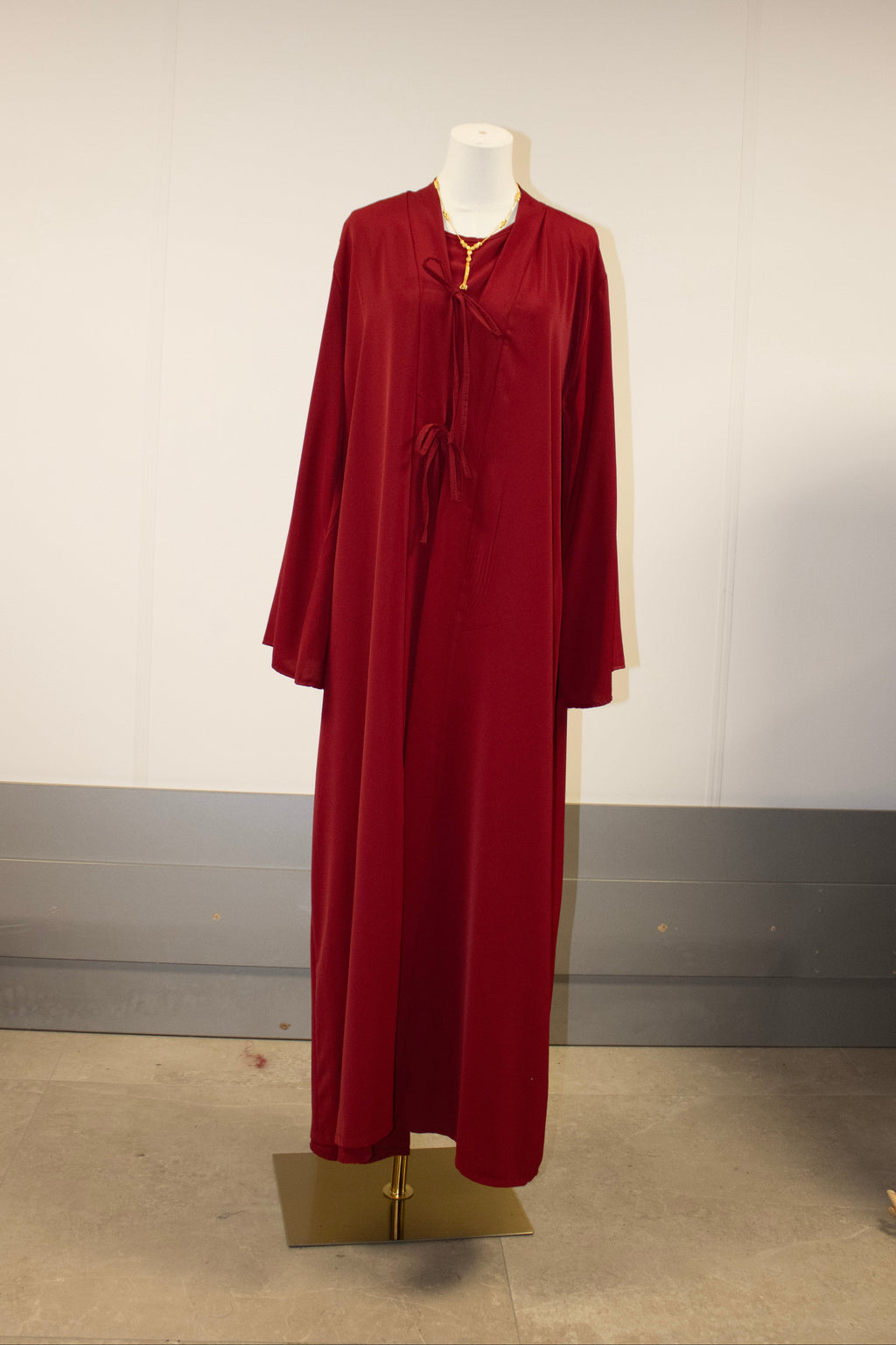 Red abaya