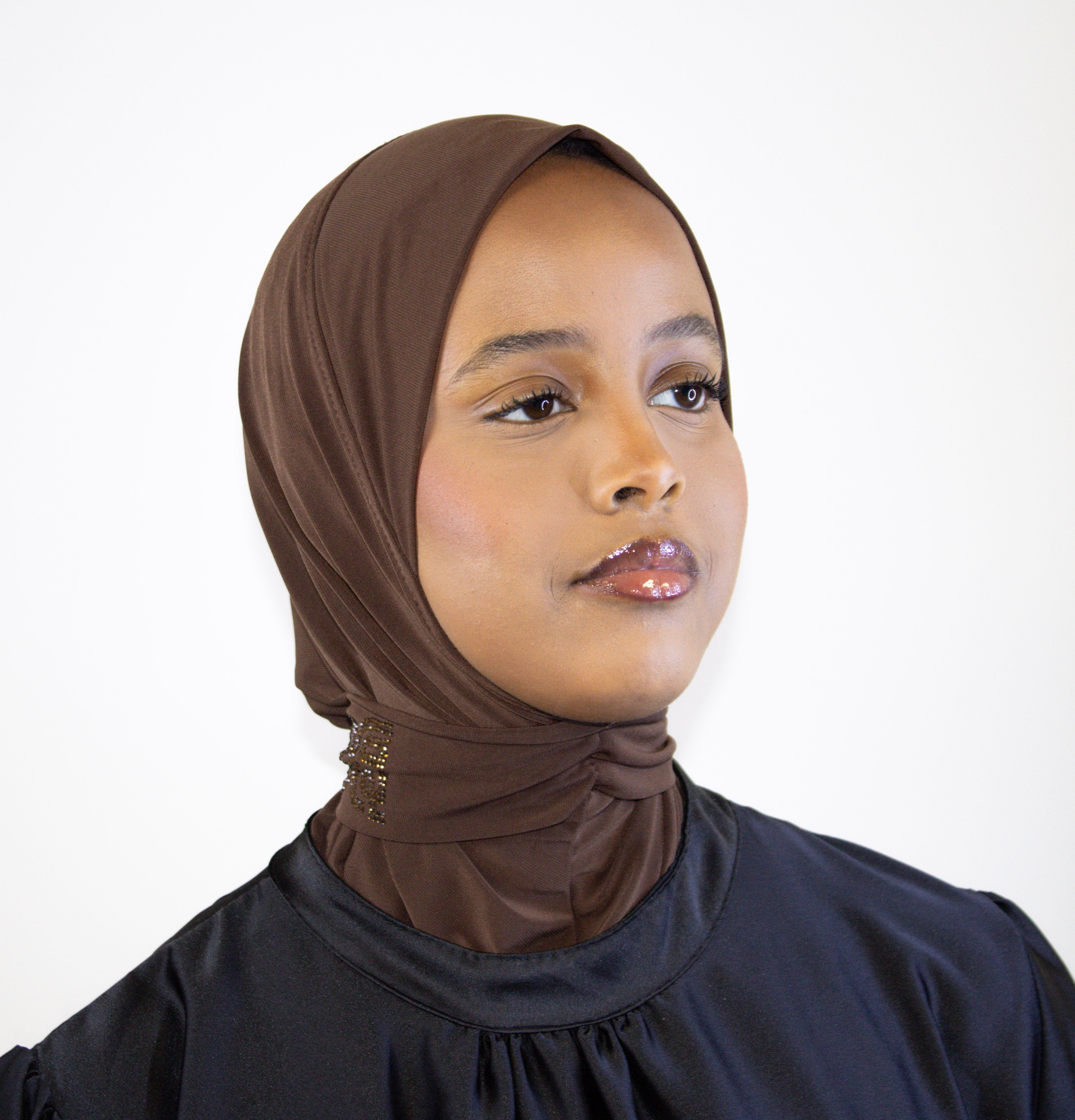 brown abaya