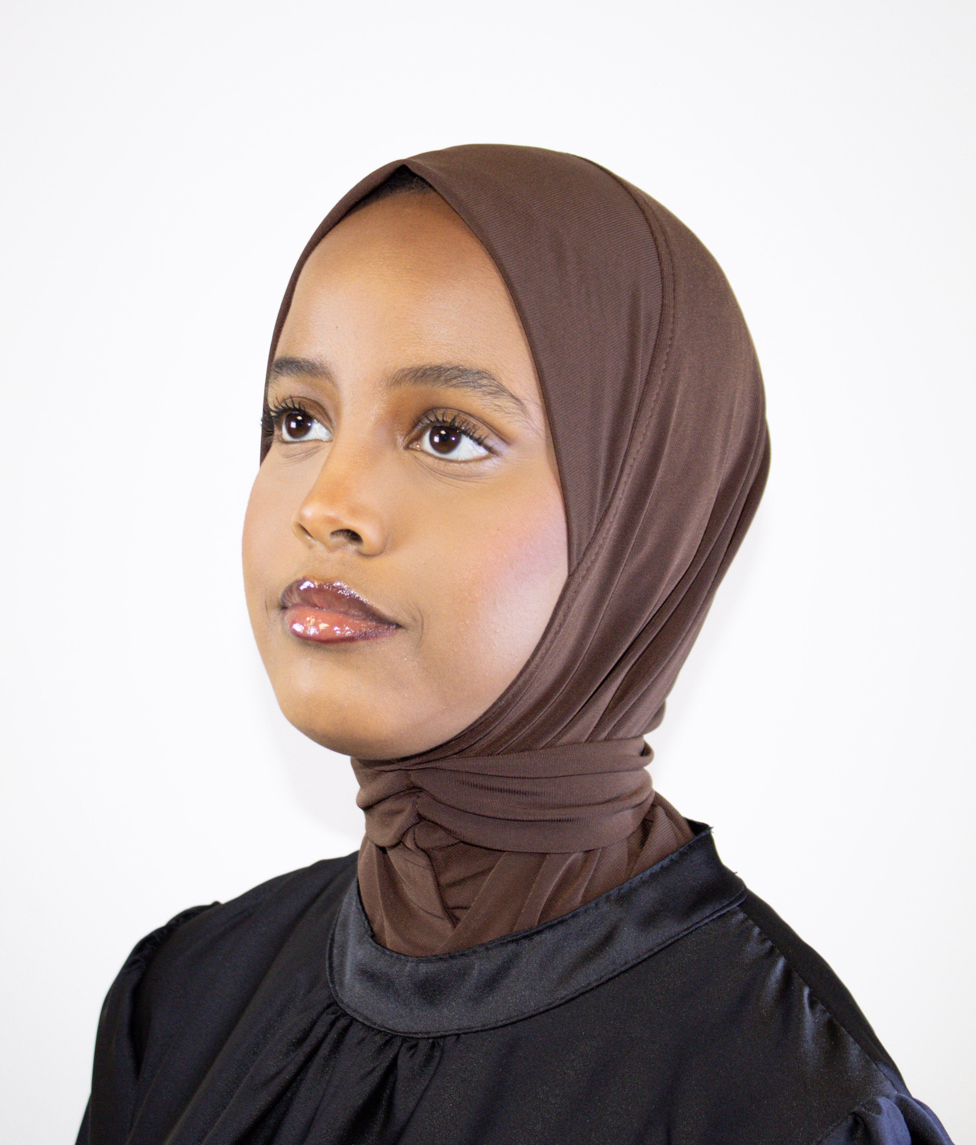 brown abaya